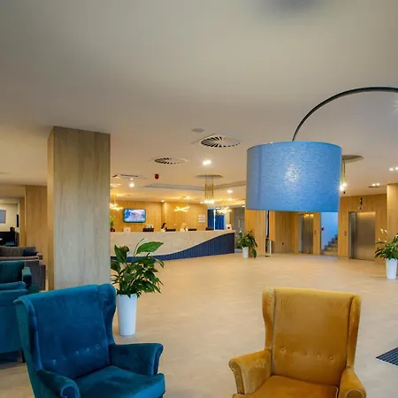 Gino Paradise With Aquapark Apartahotel 4*